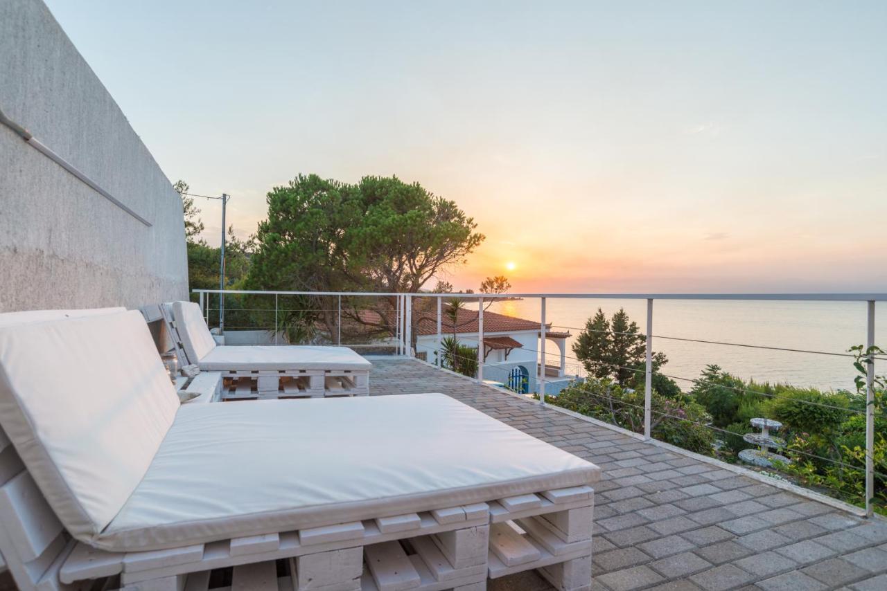 Epipleon Suites Agioi Apostoloi  Ngoại thất bức ảnh