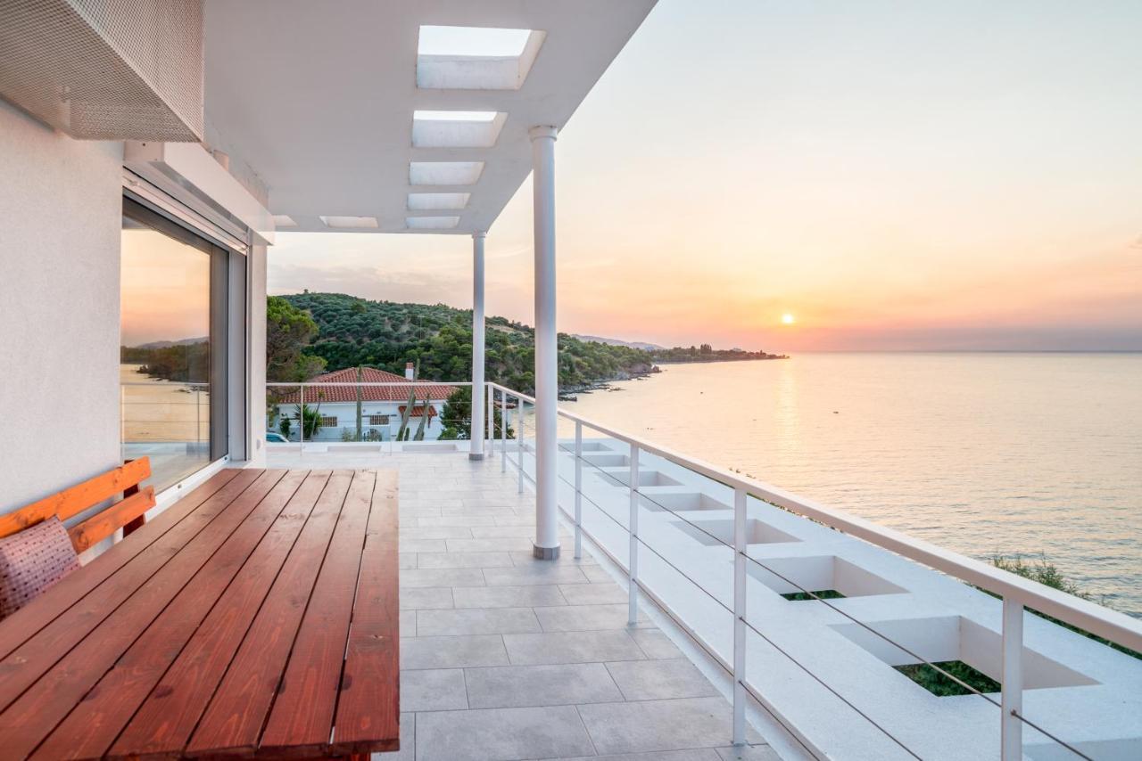 Epipleon Suites Agioi Apostoloi  Ngoại thất bức ảnh