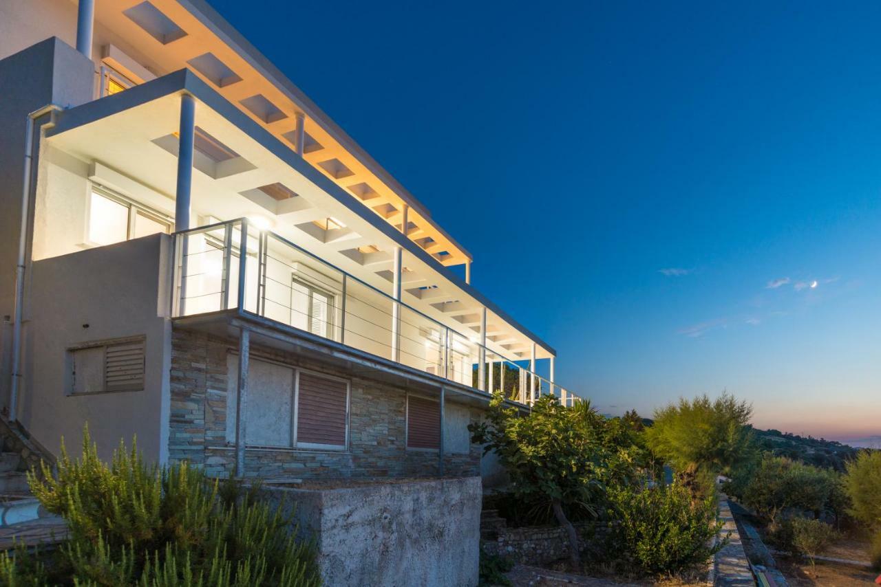 Epipleon Suites Agioi Apostoloi  Ngoại thất bức ảnh