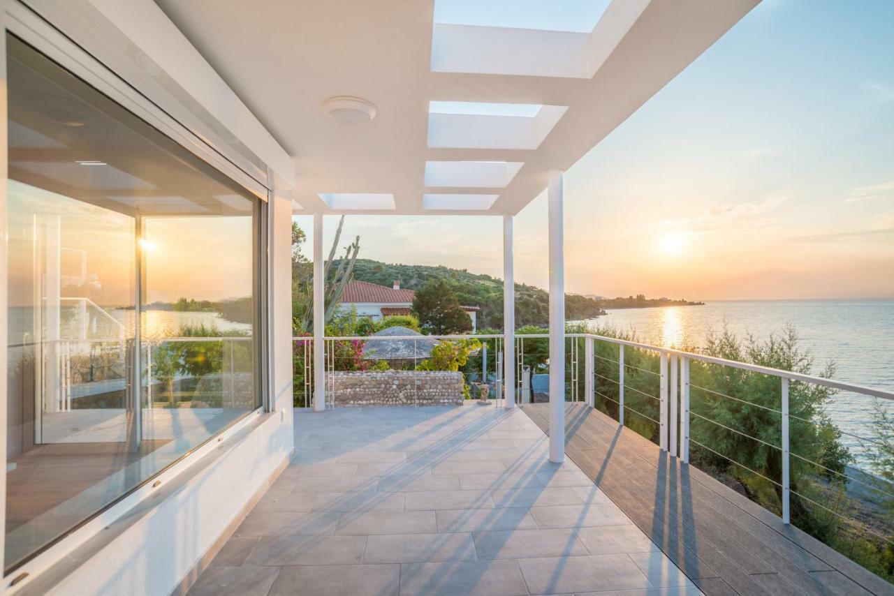 Epipleon Suites Agioi Apostoloi  Ngoại thất bức ảnh