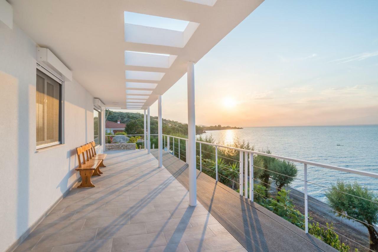 Epipleon Suites Agioi Apostoloi  Ngoại thất bức ảnh